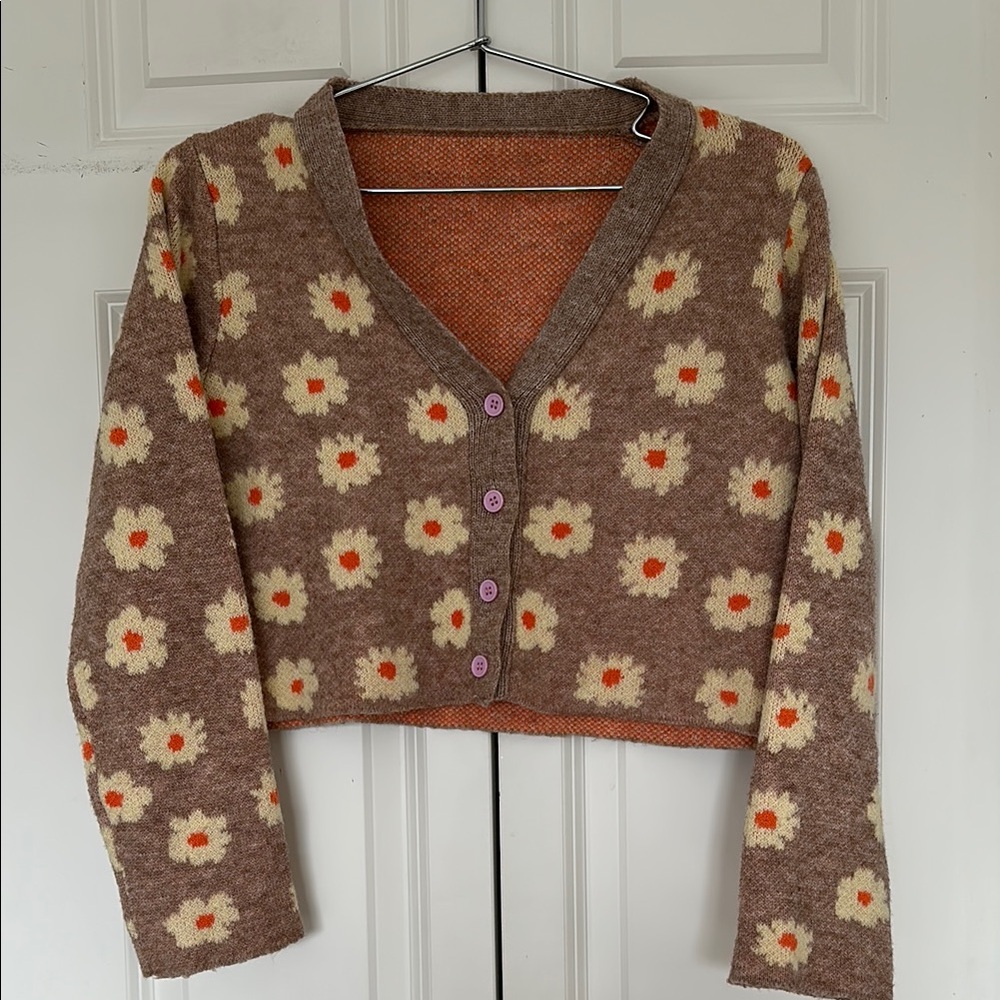 Floral Patterned light Brown Cardigan Sweater cropped light weight one size